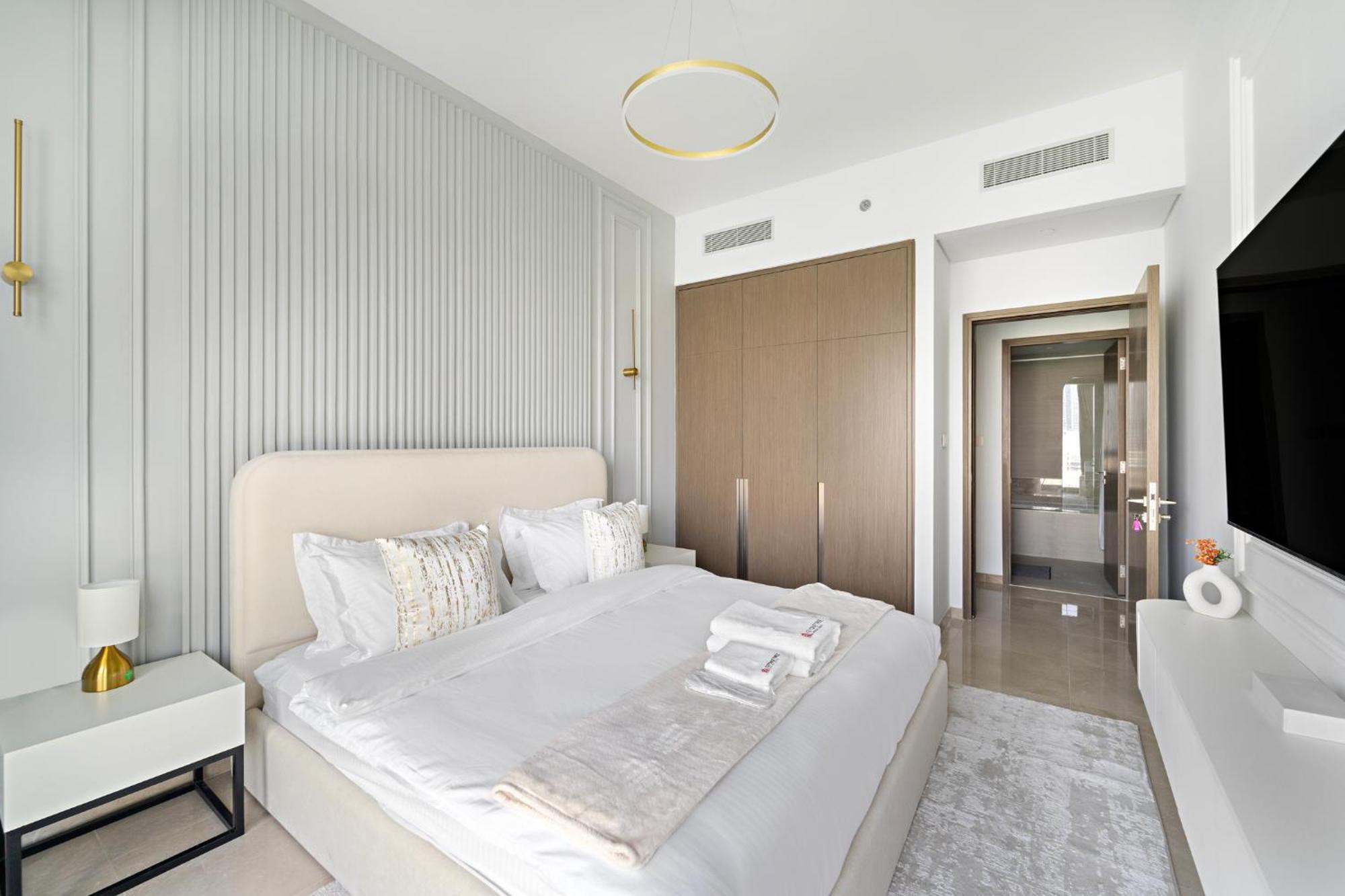 Luxurious 2br With Full Burj Khalifa And Fountain View Dubai